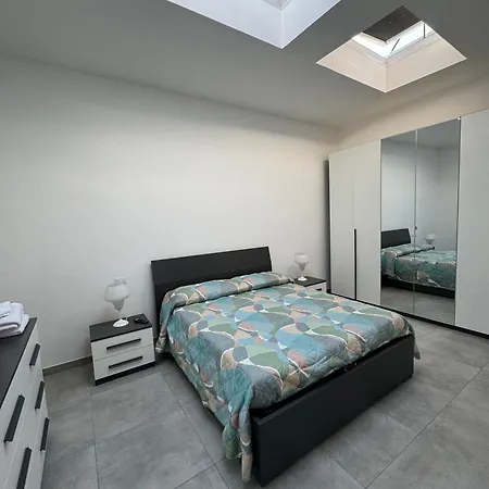 Oasi Moderna Indipendente Vicino All'aeroporto Apartment