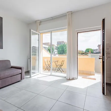 Oasi Moderna Indipendente Vicino All'aeroporto