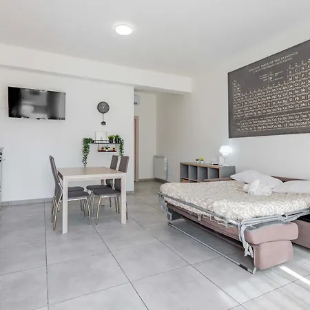 Apartamento Oasi Moderna Indipendente Vicino All'aeroporto